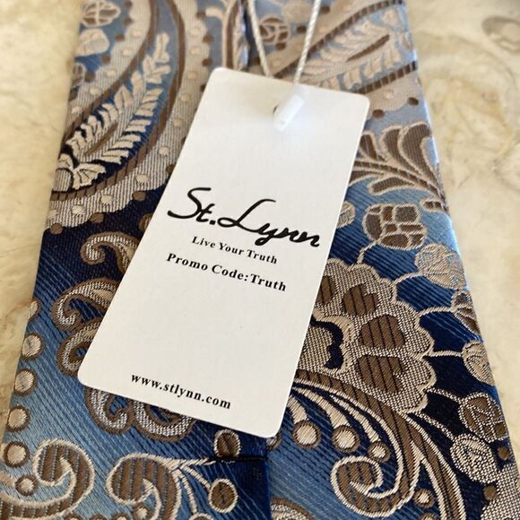 NWT St. Lynn 100% Silk Handmade Classic Paisley Tie - Picture 6 of 7